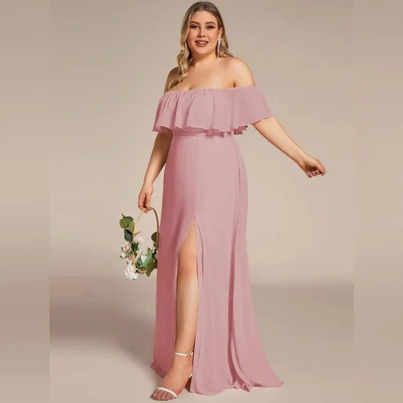 NWT - Plus Size Pink Off the Shoulder Formal Dress with Thigh Split - Picture 4 of 8